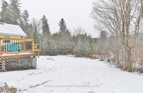 Cordova Mines Casa | Home in quiet rural setting, near lakes.