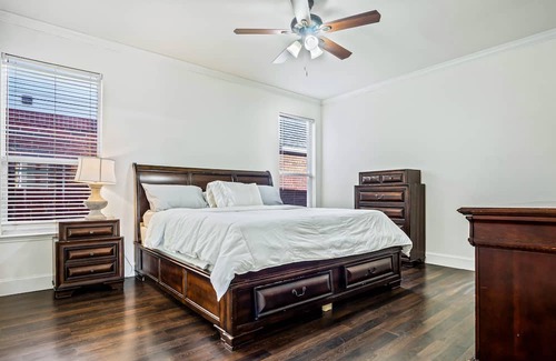 Garland Casa | Best house in Garland. Beautify warm family house.