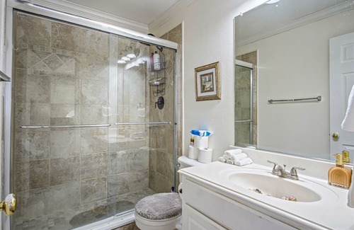 Garland Casa | Best house in Garland. Beautify warm family house.