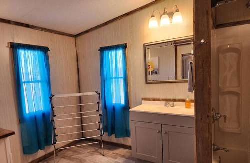 Burkesville Casa | The Holler Inn at Dale Hollow