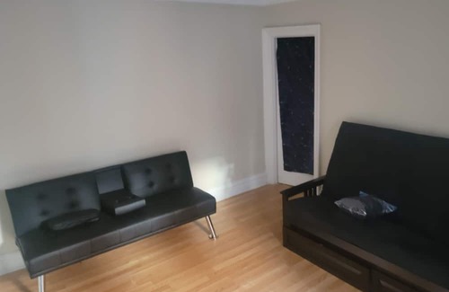 McGinley Square Condominio | Hello, this is a room in a 1 bedroom apartment