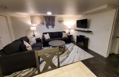 Alta Vista Area Casa | 3 bedroom Lock-off apartment