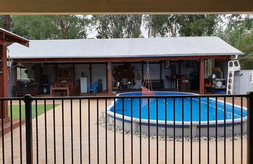 Cobram East Casa | Colonial cottage in Cobram