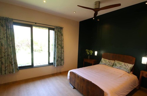 La Ferte-Saint-Aubin Cama Y Desayuno | Guestroom La Ferté-Saint-Aubin, studio flat, 2 persons