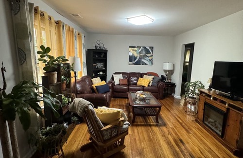 Conway Casa | Coastal Haven: Tranquil Retreat a mile from the heart of downtown Conway, SC