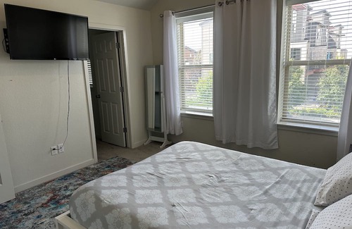 Northfield Casa | Modern/Cozy 2-bedroom Townhouse in Prime Location North Field Stapleton