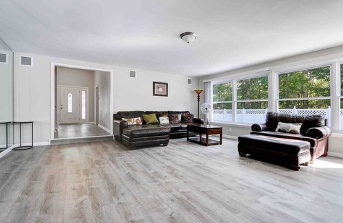 Egg Harbor Township Casa | Suburban Retreat for 16!