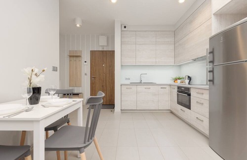 Bemowo Apartamento | Lazurowa Warsaw & Parking by Renters