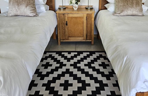 Swellendam Otro | Lowergroen Guestfarm, Working Farm