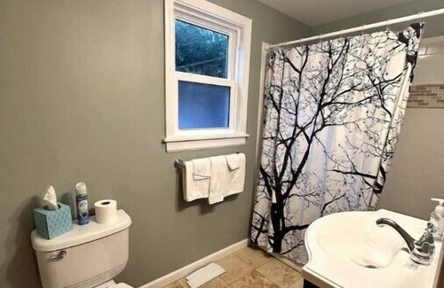 Leicester Casa | Cozy Lake House