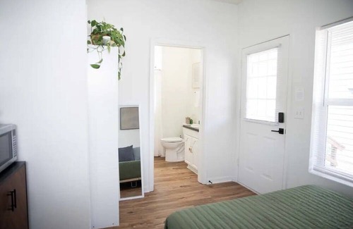 Mississippi District Casa | Rare Mississippi Ave Suite - 94 WalkScore, Disney+