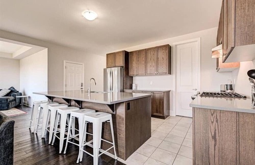 Downsview Casa | Downsview Park Private Bedroom C