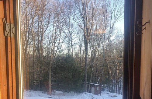 Westfield Cabina | Cozy cottage in northern Vermont near Jay Peak.
