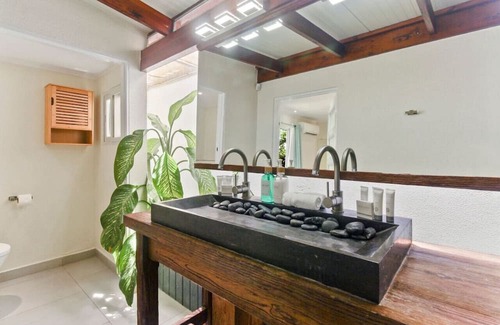 Boegoeroei Apartamento | Hidden Hill Bungalows 1 by Bocobay
