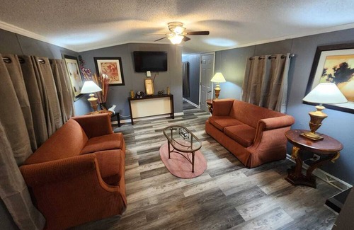 Raleigh Casa | 10 Bedroom Secluded Compound with abundant parking