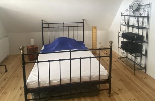 Oberndorf Casa | Reetdachkate am Deich auf Großem Grundstück