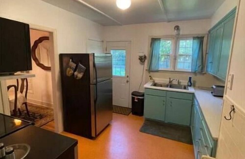 Claverack-Red Mills Cabaña | Welcome to the Blue Cottage
