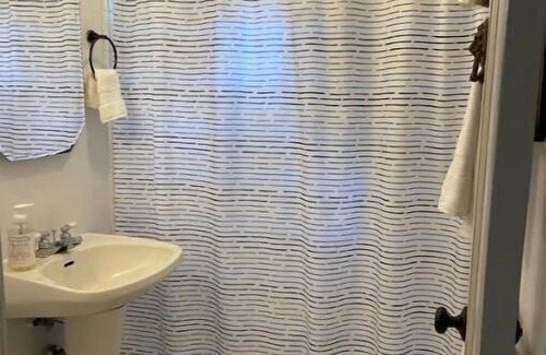 Claverack-Red Mills Cabaña | Welcome to the Blue Cottage