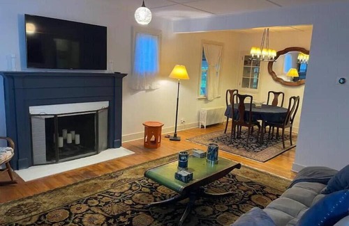 Claverack-Red Mills Cabaña | Welcome to the Blue Cottage