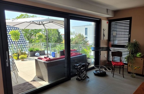 Griesheim Apartamento | Darmstadt-griesheim, Sonniges Zimmer in Moderner Neubauwohnung