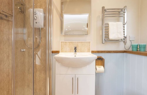 Sherborne Cabaña | BLOSSOM, pet friendly, character holiday cottage in Sherborne