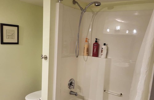 West Kelowna Estates Casa | Pristine Vacation Oasis in West Kelowna - Legal Short Term Rental