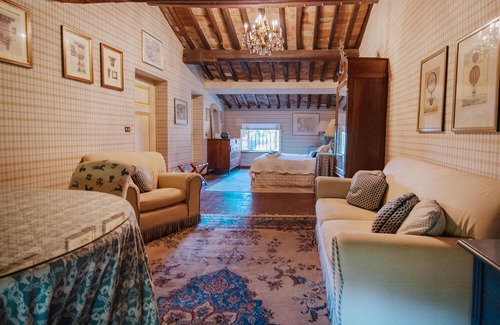 Vorno Villa | Villa Michaela, New Listing! Spacious Villa, exclusive venue with Pool, Chapel and Tennis courts