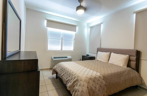Candelero Abajo Apartamento | Ocean View, Scenic and Amazing Villa, Beautiful Pool & Huge Rooftop Deck (HL9E)