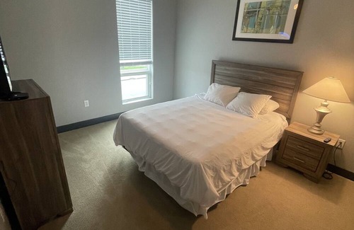 Fishers Apartamento | Fishers! 2nd floor with everything. Upscale and classy!