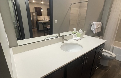 Fishers Apartamento | Fishers! 2nd floor with everything. Upscale and classy!
