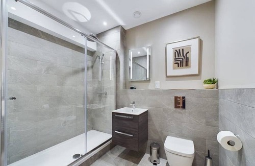Belfast Apartamento | Luxury Lisburn Road apartment: Belfast's finest with top-notch furnishings