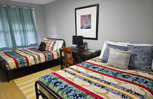 Whitehaven Casa | Chic Rancher 7BR Compound Near Graceland &Airport