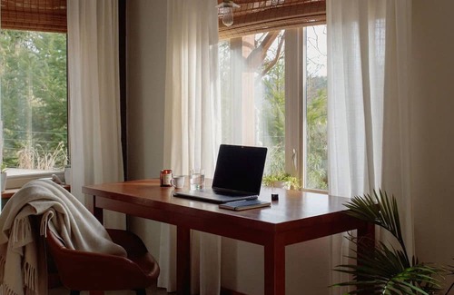 Bowen Island Apartamento | Green Suite at The Ark on Bowen