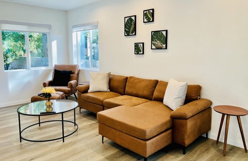 Rancho Cucamonga Casa | Relaxing Rancho Cucamonga Home, sleeps 6, full kitchen, great location!