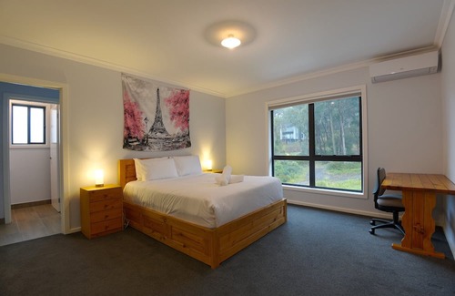 Mount Helen Casa | Spacious Family Escape close to Federation Uni & Buninyong