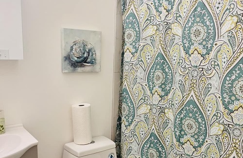 West Laurel Casa | Cozy home away from home.