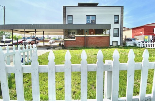 Lawrence Apartamento | Double Suite Indy