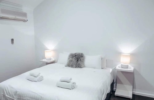 Marybrook Casa | Sandcastles Holiday Home with Private Beach