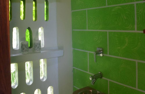 Cocles Cabina | El Tucán Feliz - Little guest house 5 minutes walk to the beach!