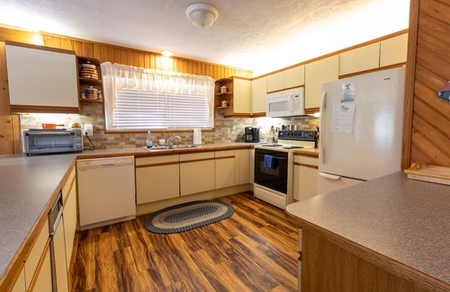 Bell Cabina | Charming Cabin w/ Dock on the Suwannee River
