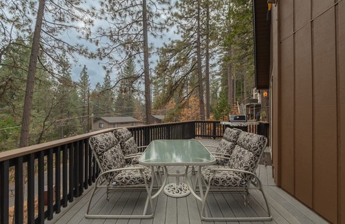 Glencoe Cabina | Country Club Chalet- Free Lake Access, EV Charger