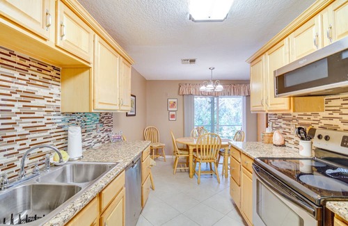 Sebastian Highlands Casa | Sebastian Home w/ Screened Lanai: 8 Mi to Beach!
