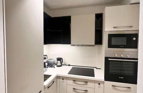 Osu Apartamento | The DoubsGray Suite - A Luxury Haven