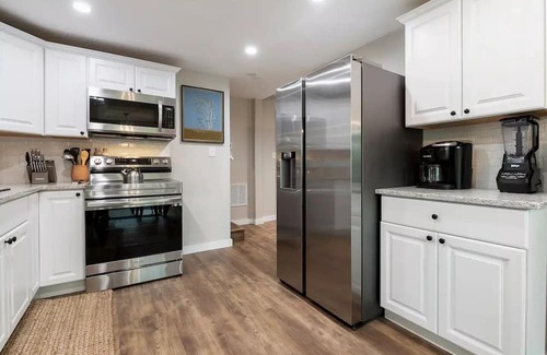 Rogers Casa | Cozy house near Beaver Lake & Hobbs State Park