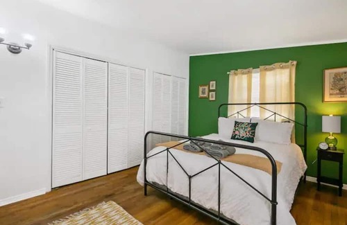 Fayetteville Casa | The Botanical BnB- New Listing!