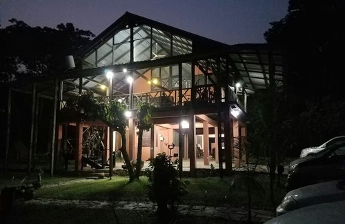 Aburi Cama Y Desayuno | Cosy, personal, family-friendly nature retreat surrounded by trees and fresh air