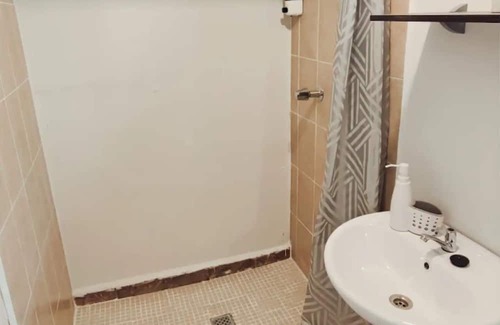 La Libertad Apartamento | Comfy Stay for 6 @CasaSanAlfonso Room #23