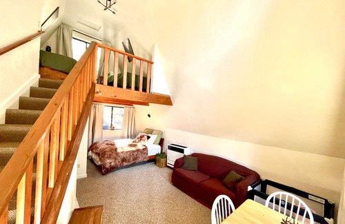 Echo Lake Cabina | Cozy chalet near Sierra at Tahoe ski lift