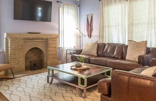 Maple Ridge Casa | Nugget's Roost - Maple Ridge Gem