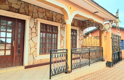 Karatu Hotel | Panorama Inn- Safari Stride